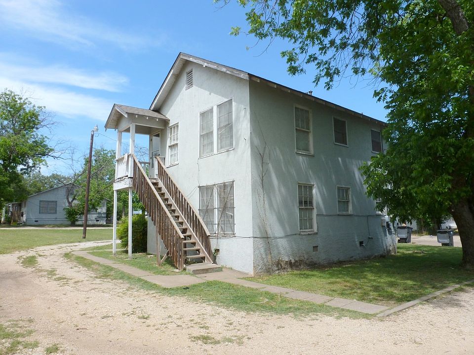 2nd image of 1704 Ethel Ave