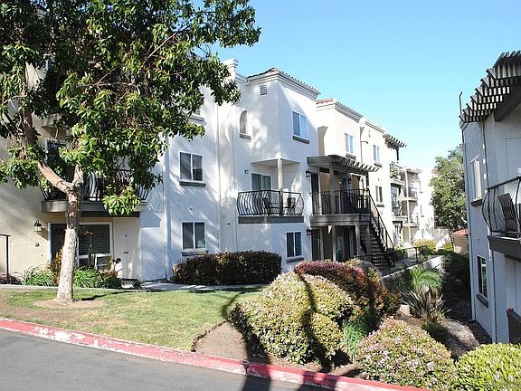 4th image of 3605 Ash St Unit 12