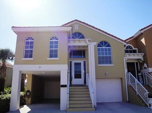 Home for Sale in St Petersburg, FL $275,000