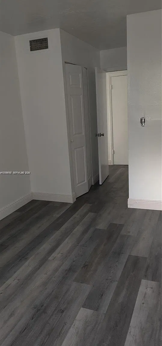 Bleau Grotto Condo — Photo 3