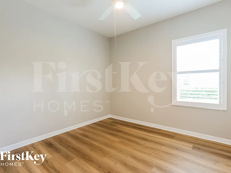 11438 Fort Lauderdale Pl — Photo 10