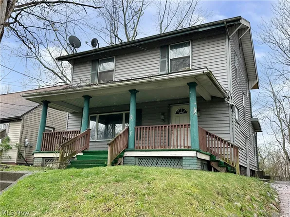 1429 Gibbs Ave NE, Canton, OH 44705
