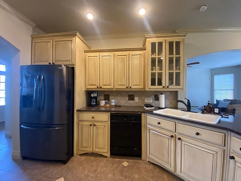3605 N Narcissus Ave — Photo 9