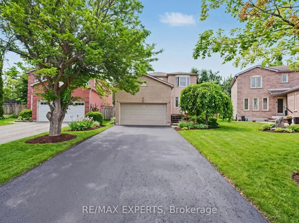 45 Blair Cres, Barrie, ON L4M 5Y6