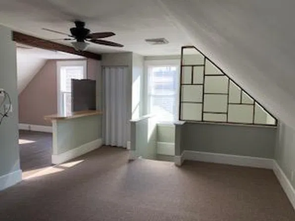 26 Arthur St APT 3, Beverly, MA 01915