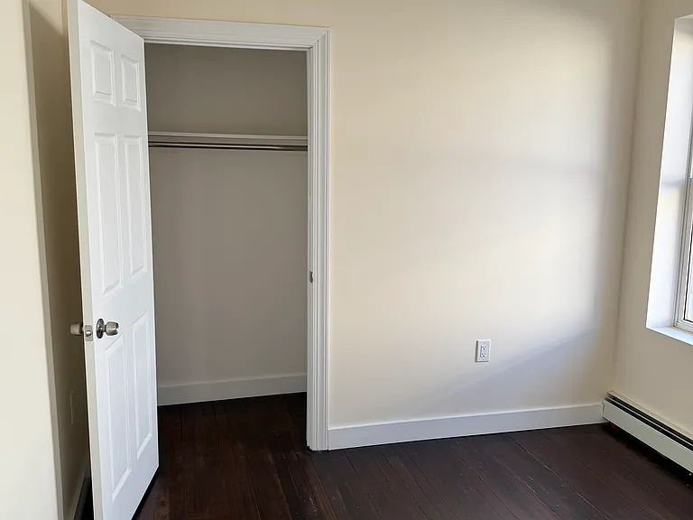 18 Enfield St #2S — Photo 6