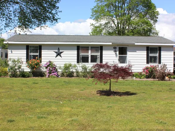 26114 Circle Dr, Bloxom, VA 23308