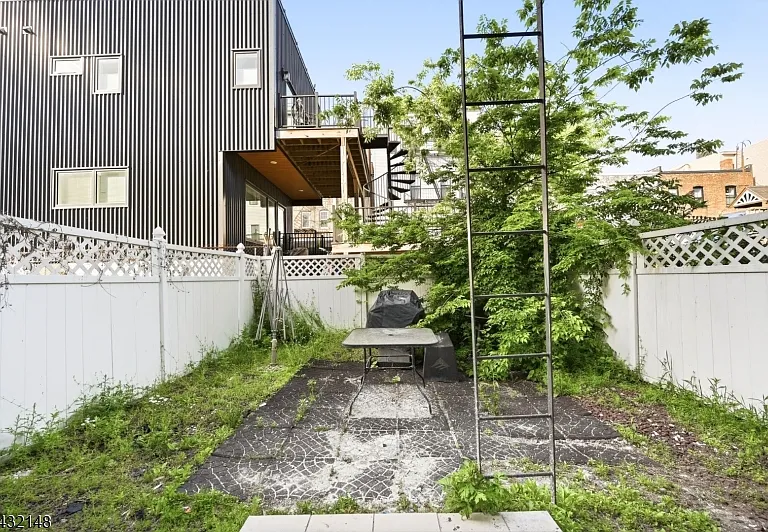 89A Ferry St #2 — Photo 14