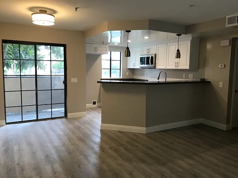 420 S Stoneman Ave #1222 — Photo 2