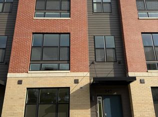 347 Summit Cir, Lombard, IL 60148