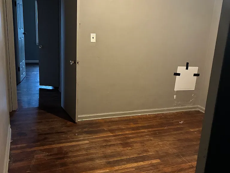 1141 Victoria Ave — Photo 11
