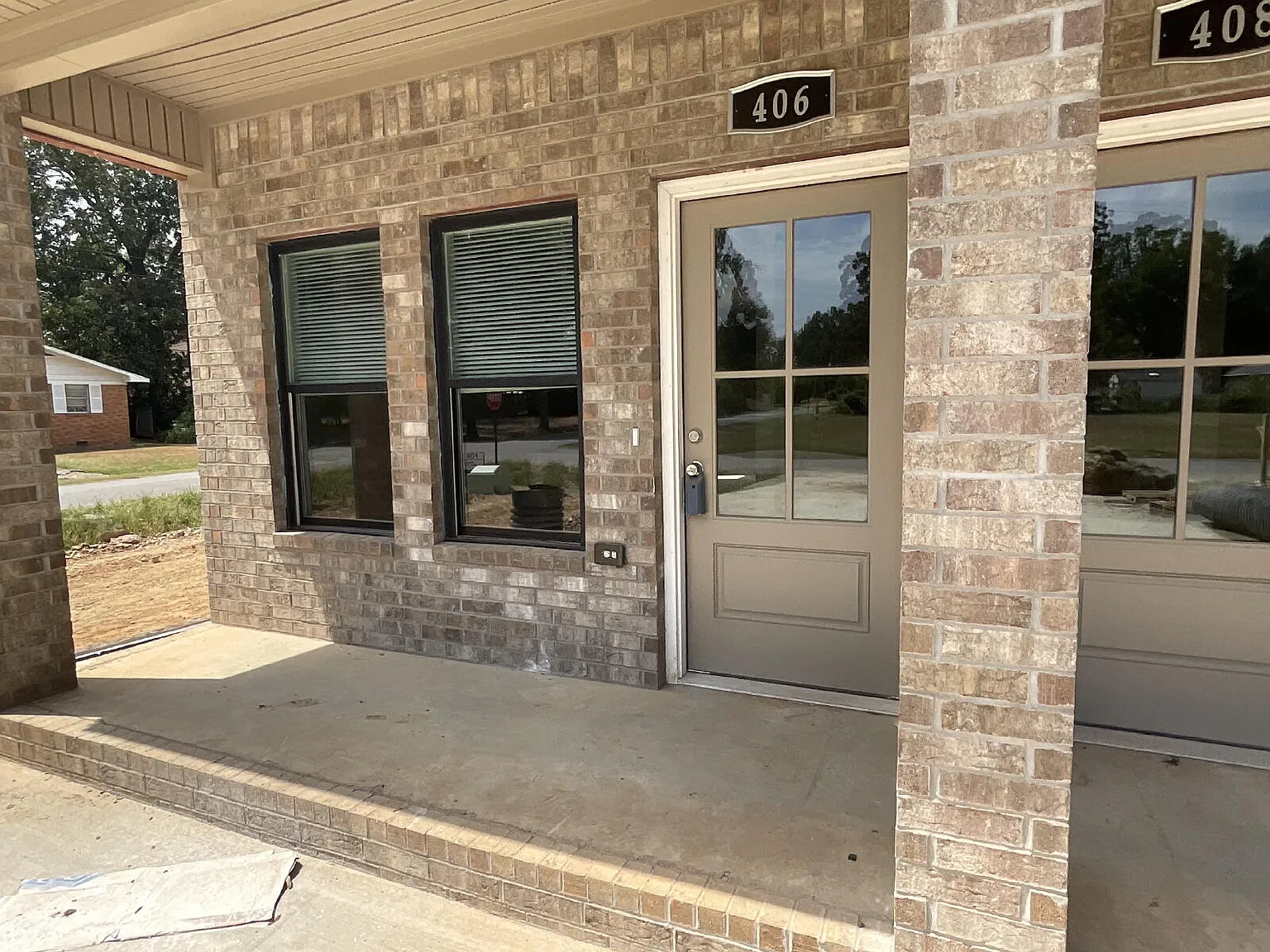 3 bed, 3.0 bath, $1,500 — Photo 2