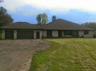 1644 Huron Ct, Fowlerville, MI