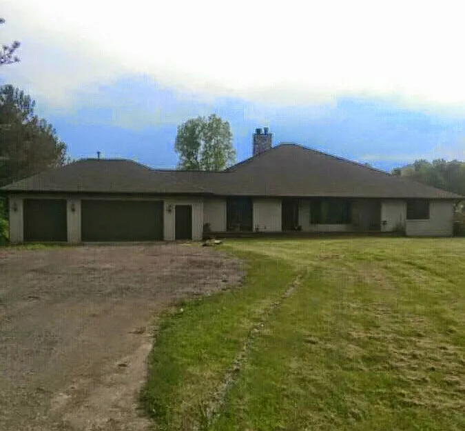 1644 Huron Ct photo 1