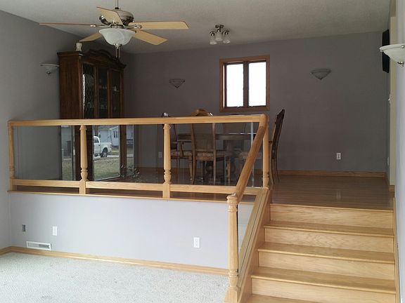 dining area off family room