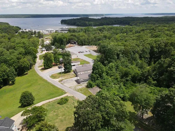 1090 Cypress Rd, Buchanan, TN 38222