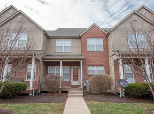 605 Clayton Cir #605, Sycamore, IL 60178