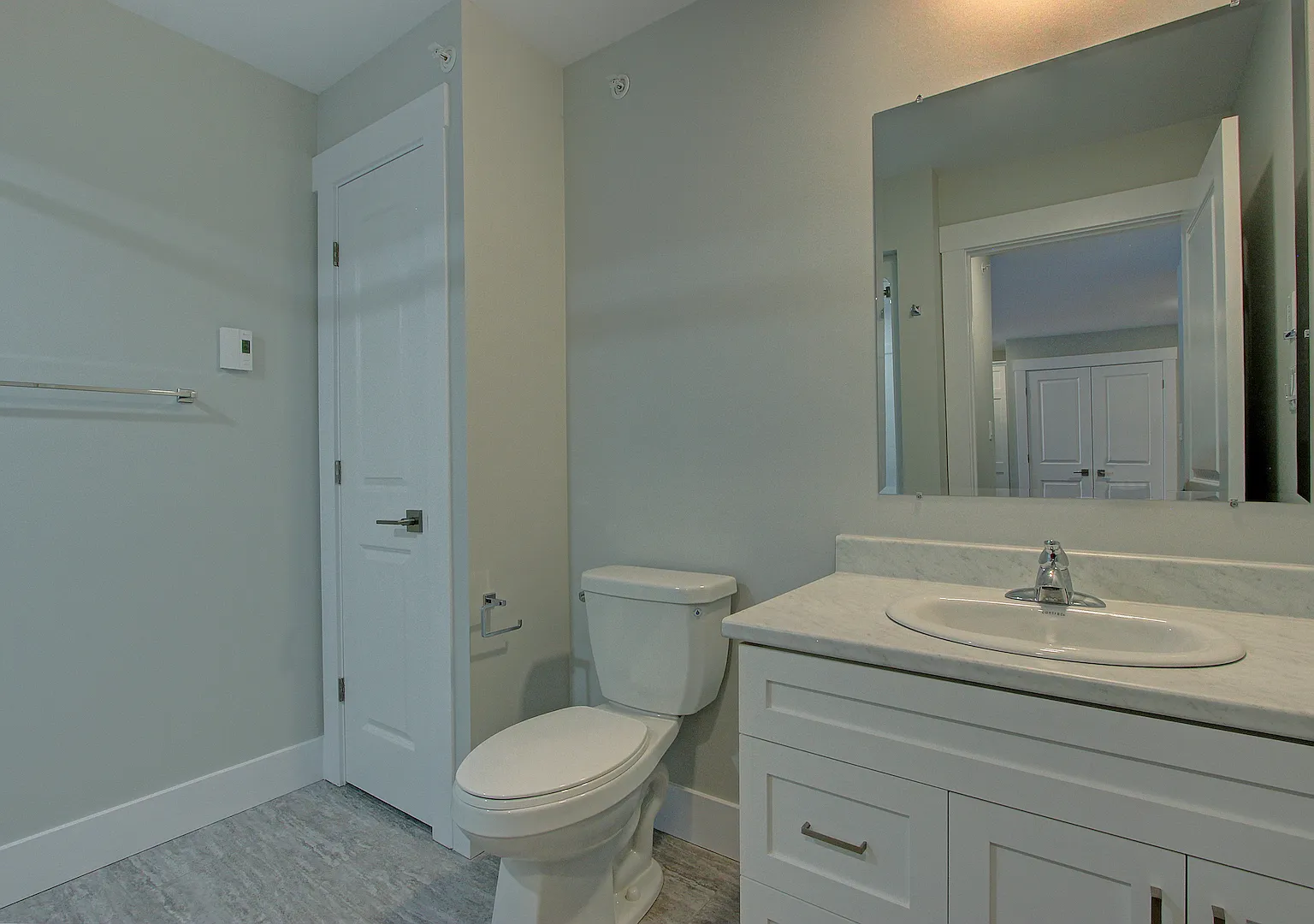 2 bed, 1300 sqft, $1,875 — Photo 2