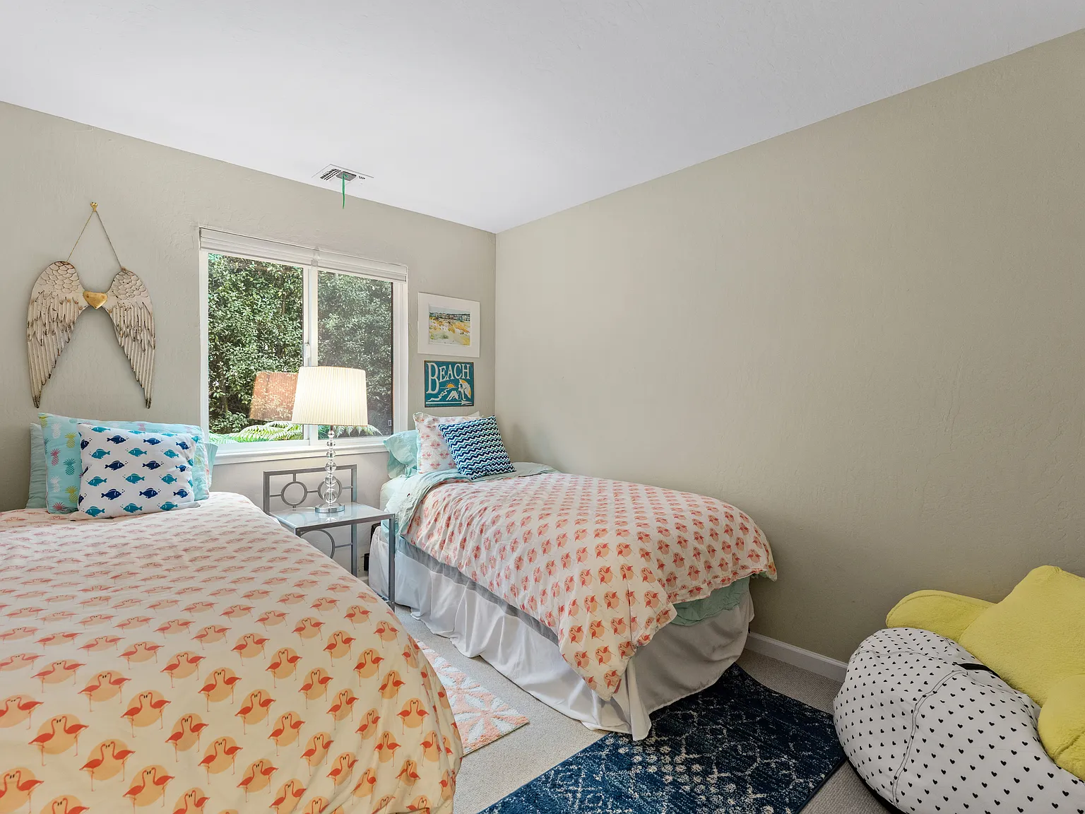2 bed, 1.5 bath, 1306 sqft, $4,000 — Photo 3