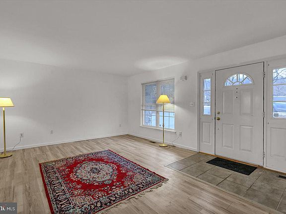 2nd image of 3305 Regency Dr