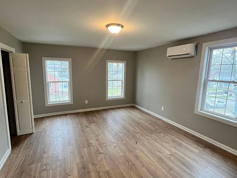 71 Moull St #5 — Photo 23