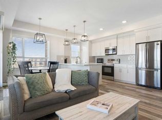300 N Harvest Hills Pl NE #402, Calgary, AB T3K 2P4
