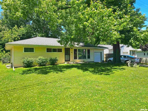 111 Ridge Bend Dr, East Peoria, IL 61611