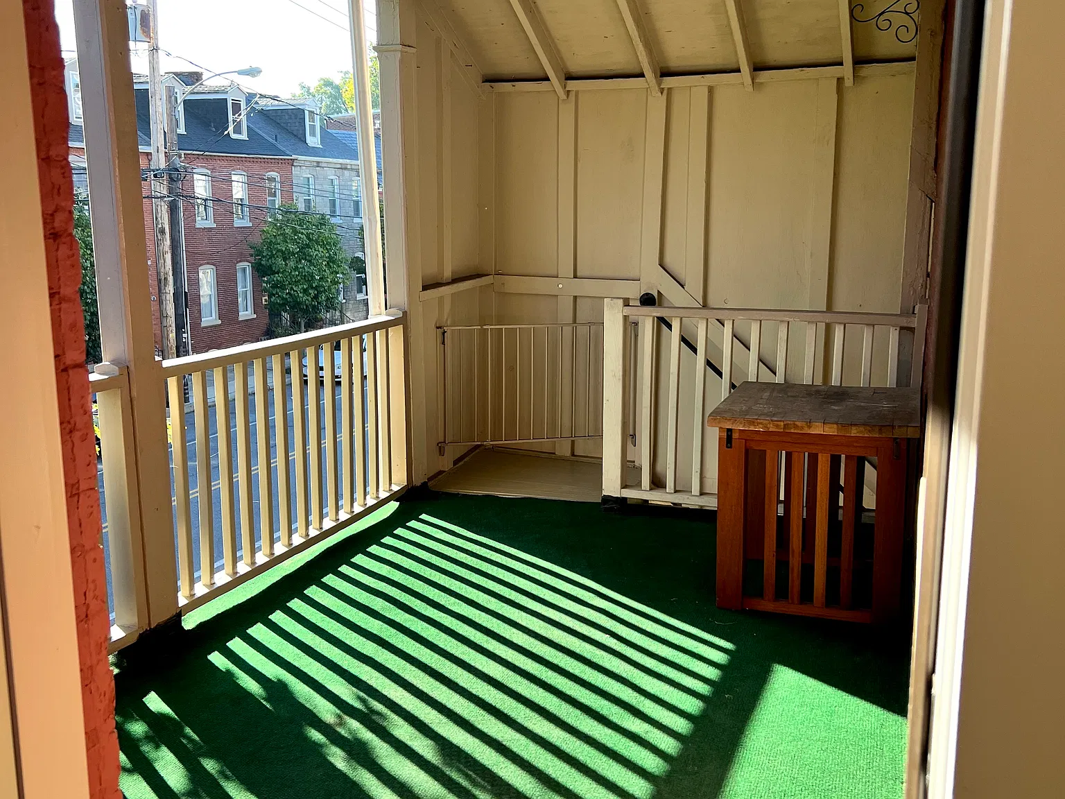 4 bed, $1,600 — Photo 2