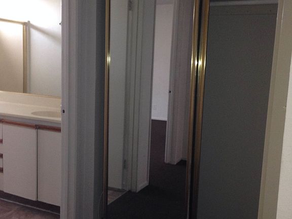 3rd image of 912 S Ash Ave APT 5