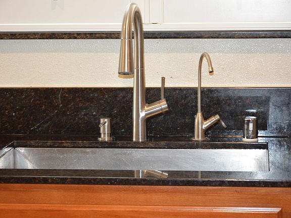 5th image of 4694 Lonestar Dr