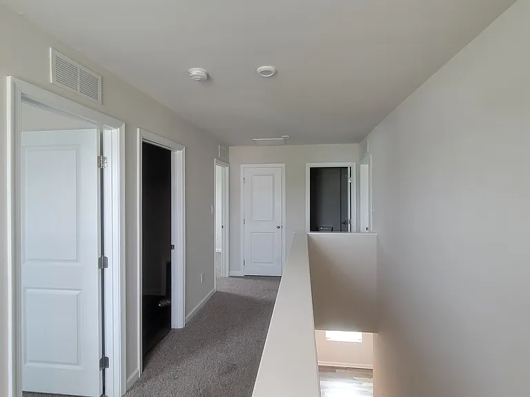 141 Catalpa Ct — Photo 7