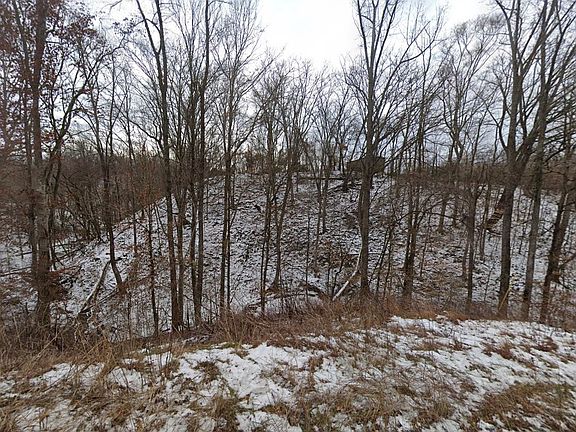 2nd image of 471 Rankin Hill Rd