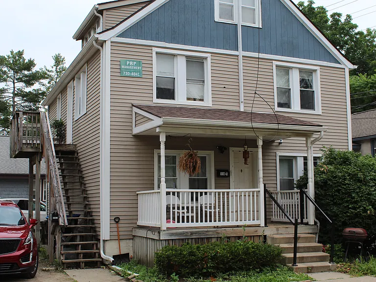 110 Ballard St #1 — Photo 1