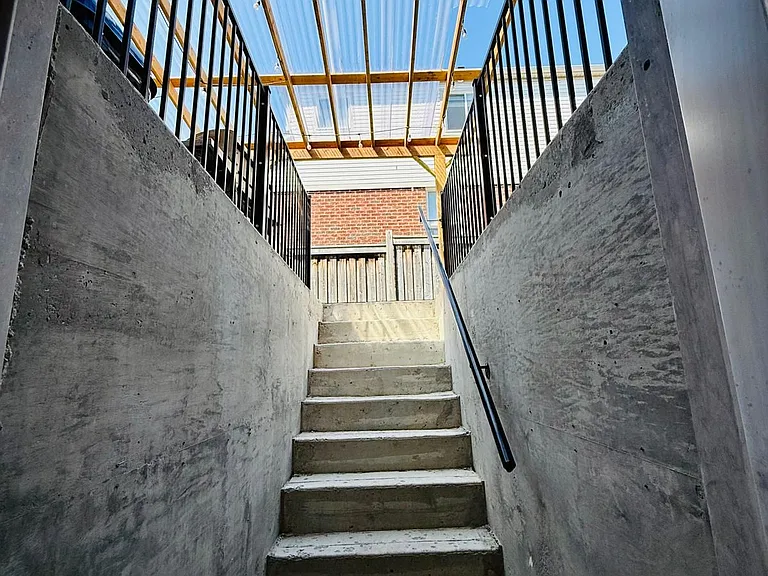 1870 Esterbrook Dr #BASEMENT — Photo 7