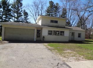 148 Grand St, Casnovia, MI 49318