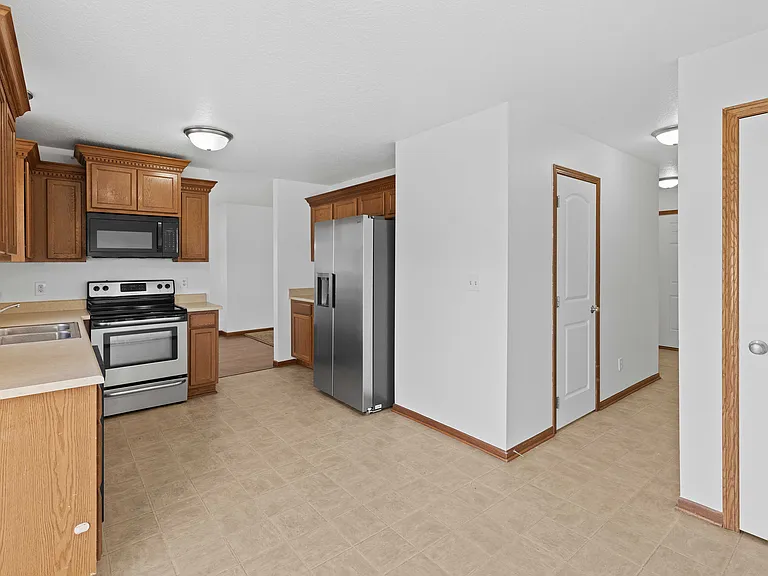 2810 SW Reunion Dr — Photo 16
