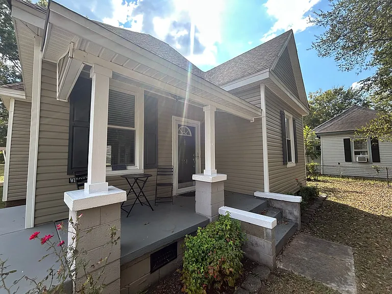 24 A St SW — Photo 13