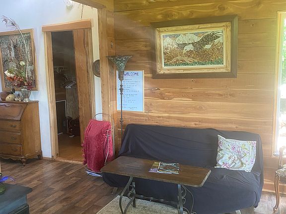 4th image of 1563 Raven Hill Rd