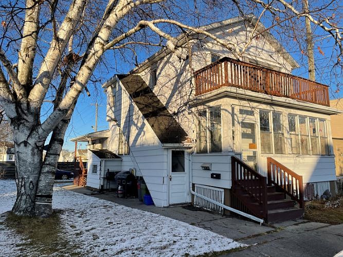 2nd image of 1600 17th St