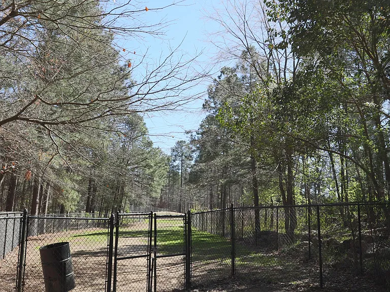 1316 Pebble Creek Xing — Photo 61