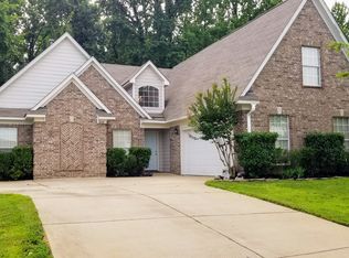 8241 Grayce Dr, Southaven, MS 38671