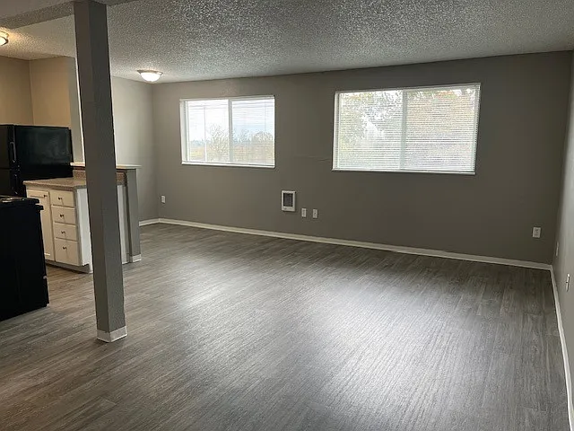 Riverbend Terrace Apartments — Photo 11