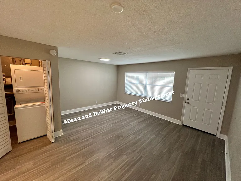1462 Hamlet Ave #5 — Photo 5