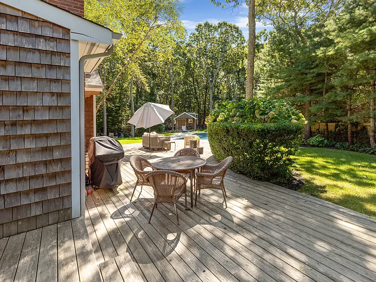 563 Montauk Hwy — Photo 25