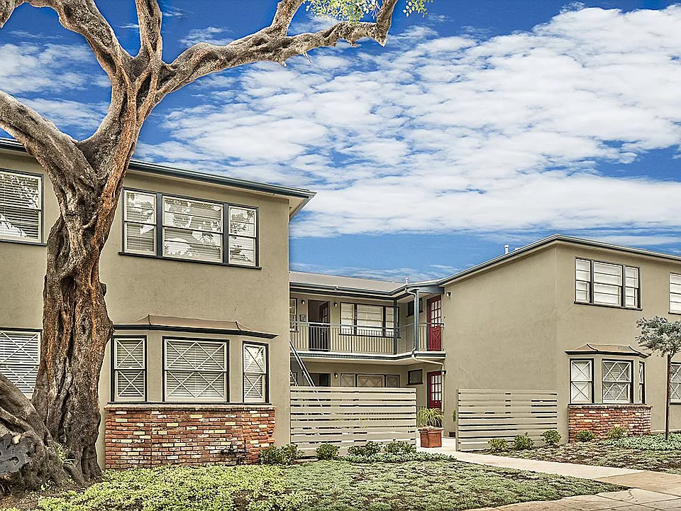1377 Eagle Vista Dr
