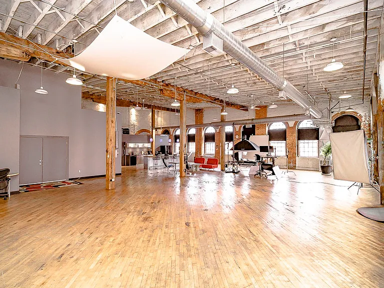 1622 Vine St — Photo 2