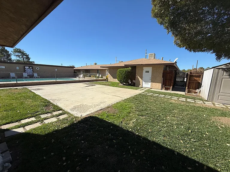 20788 Thunderbird Rd — Photo 46