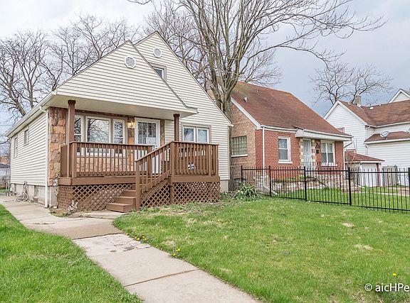 2nd image of 10114 S Eggleston Ave