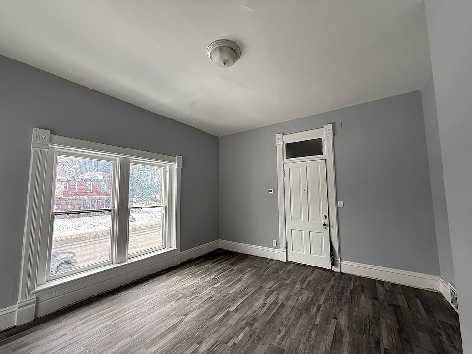1st image of 1103 S 4th St APT 4