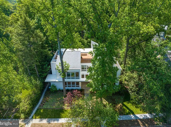 2838 Chesterfield Pl NW, Washington, DC 20008